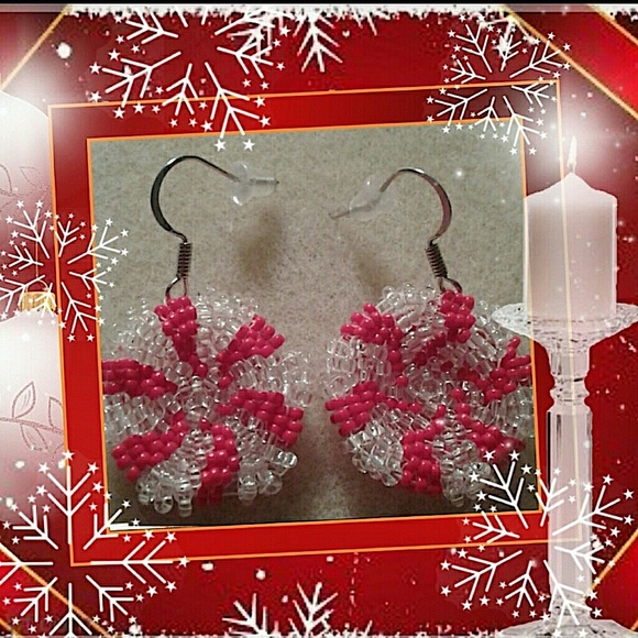 "Peppermint candy" reversible beaded earrings - Picture 4 of 4